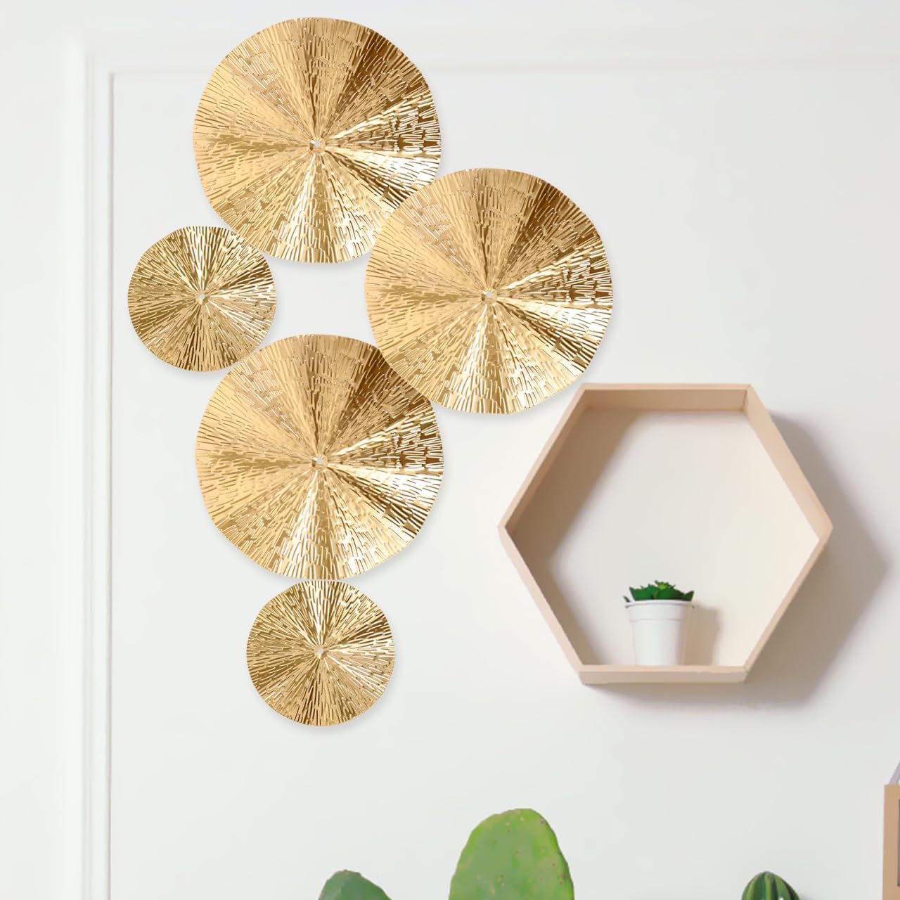 Operitacx 6pcs Gold Wall Decor -Metal Wall Decor Aesthetic, Modern Accent Large Sunburst Hanging Decorations for Home Office Bedroom Bathroom Or Living Room, Diameter 9.63in and 5.89in