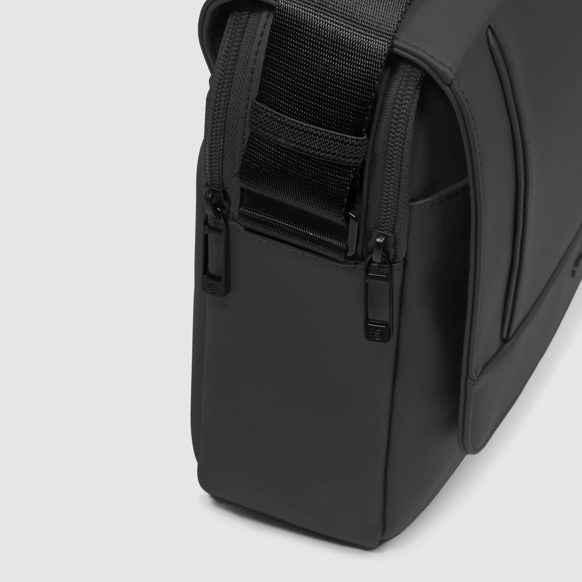 PIQUADRO Borsa messenger uomo resistente all'acqua Uomo tessuto