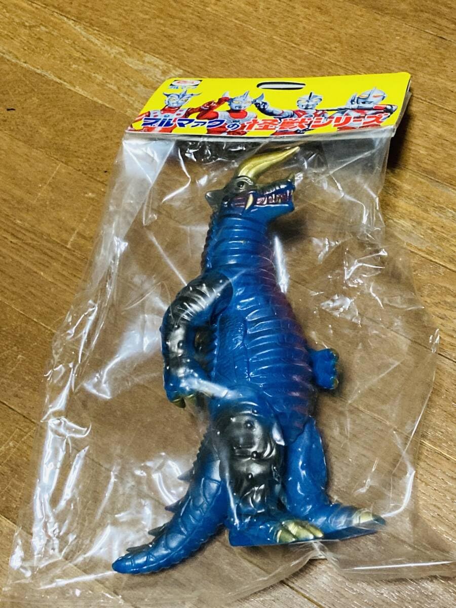 Amazon | ブルマァク ブラックキング 復刻版 全高約21.5cm 帰ってきた 