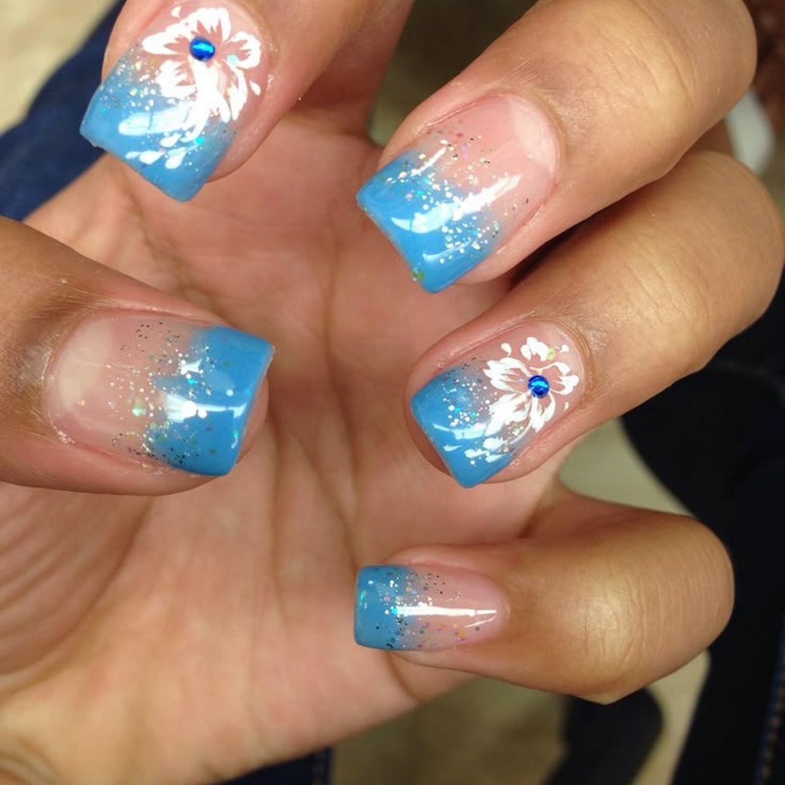 French Tip Press on Nails Short Square Flower Fake Nails Blue False Nails with White Hibiscus Glitter Rhinestones Designs Glossy Glue on Nails Acrylic