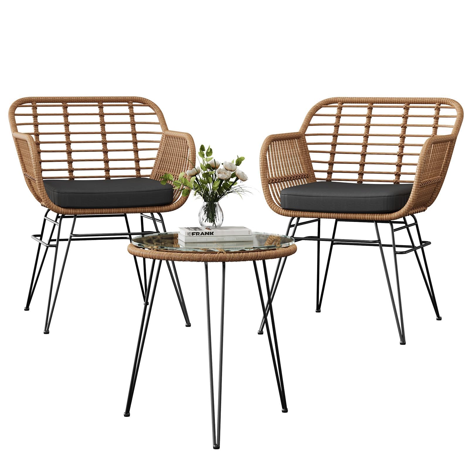 3-teilig Rattan Balkonmöbel Set, 2 Stühle mit Sitzkissen + Glastisch, Braun | Wetterfestes, Abnehmbare Dicke Sitzkissen, Gehärteter Glastisch, Nutzbar für Terrasse, Garten, Innen und Außenbereich