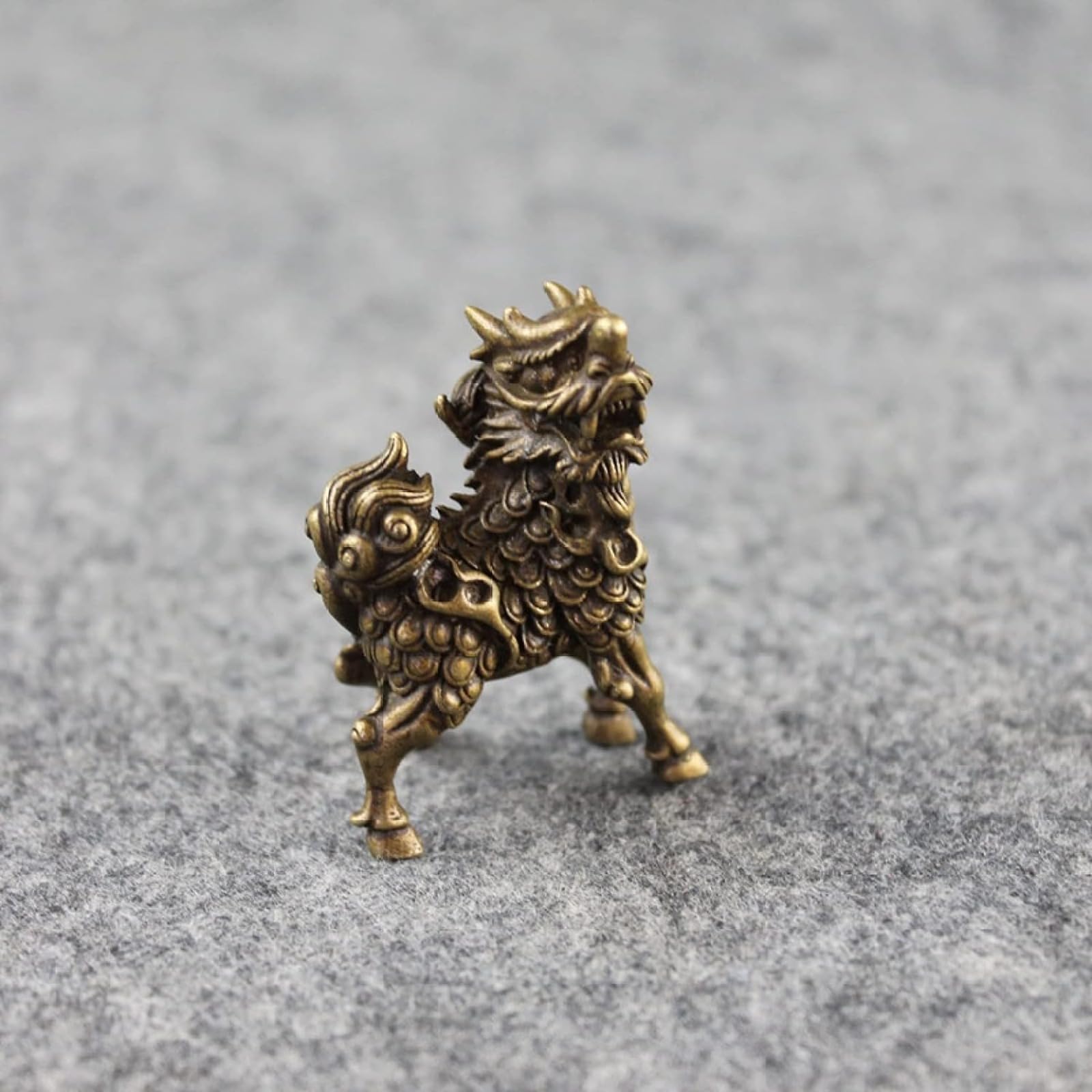MNUvxzaewf Brass Feng Shui Kylin Statue Chinese Beast Pi Yao Figurine Attract Wealth Good Luck Prosperity Desktop Adornment Decor Blessing