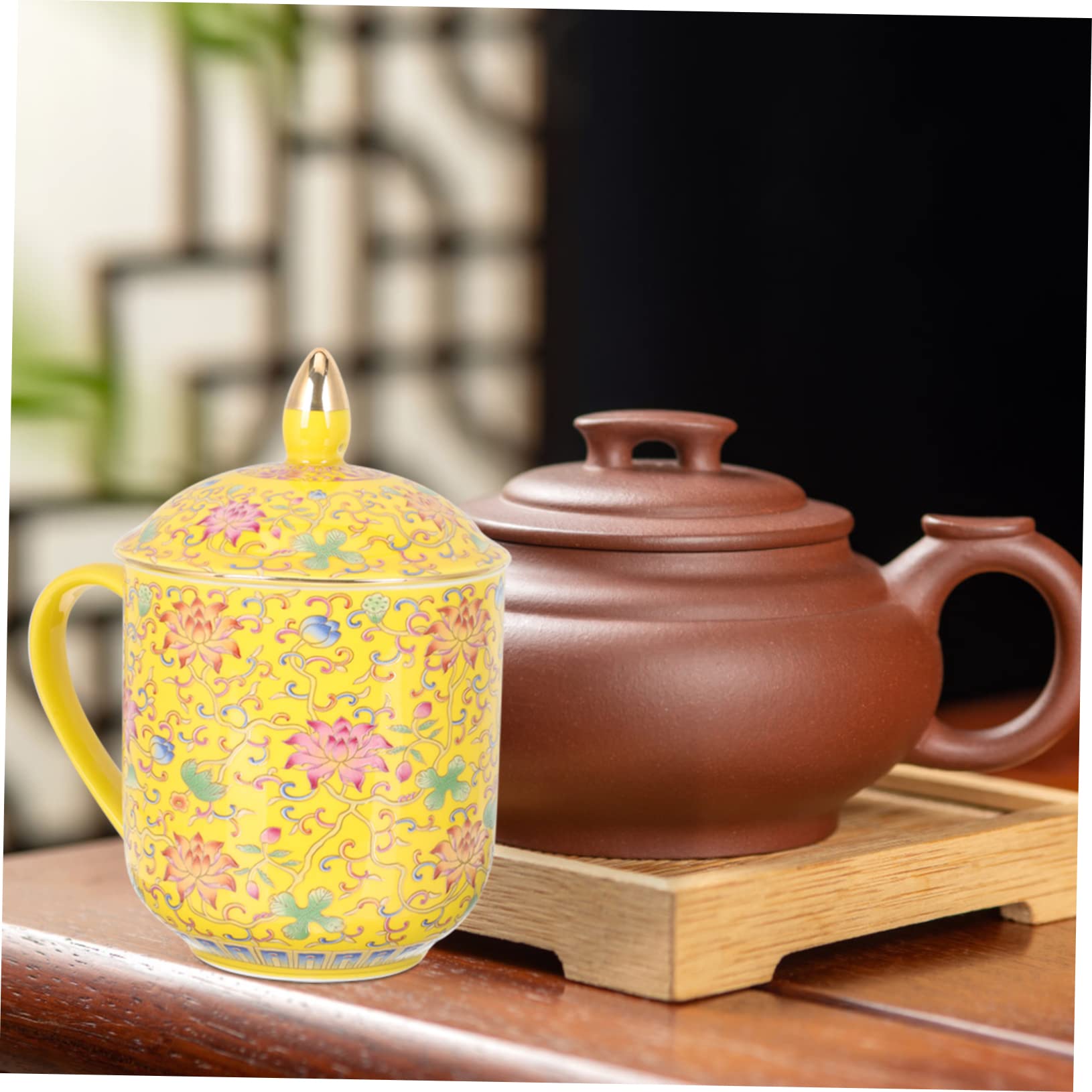 DECHOUS Teebecher mit Teesieb und Deckel aus Gelber Keramik Japanischer Tee Ei Becher im Klassischen Retro Stil Geeignet für Büro und Restaurant zum Aufbrühen von Losem Tee