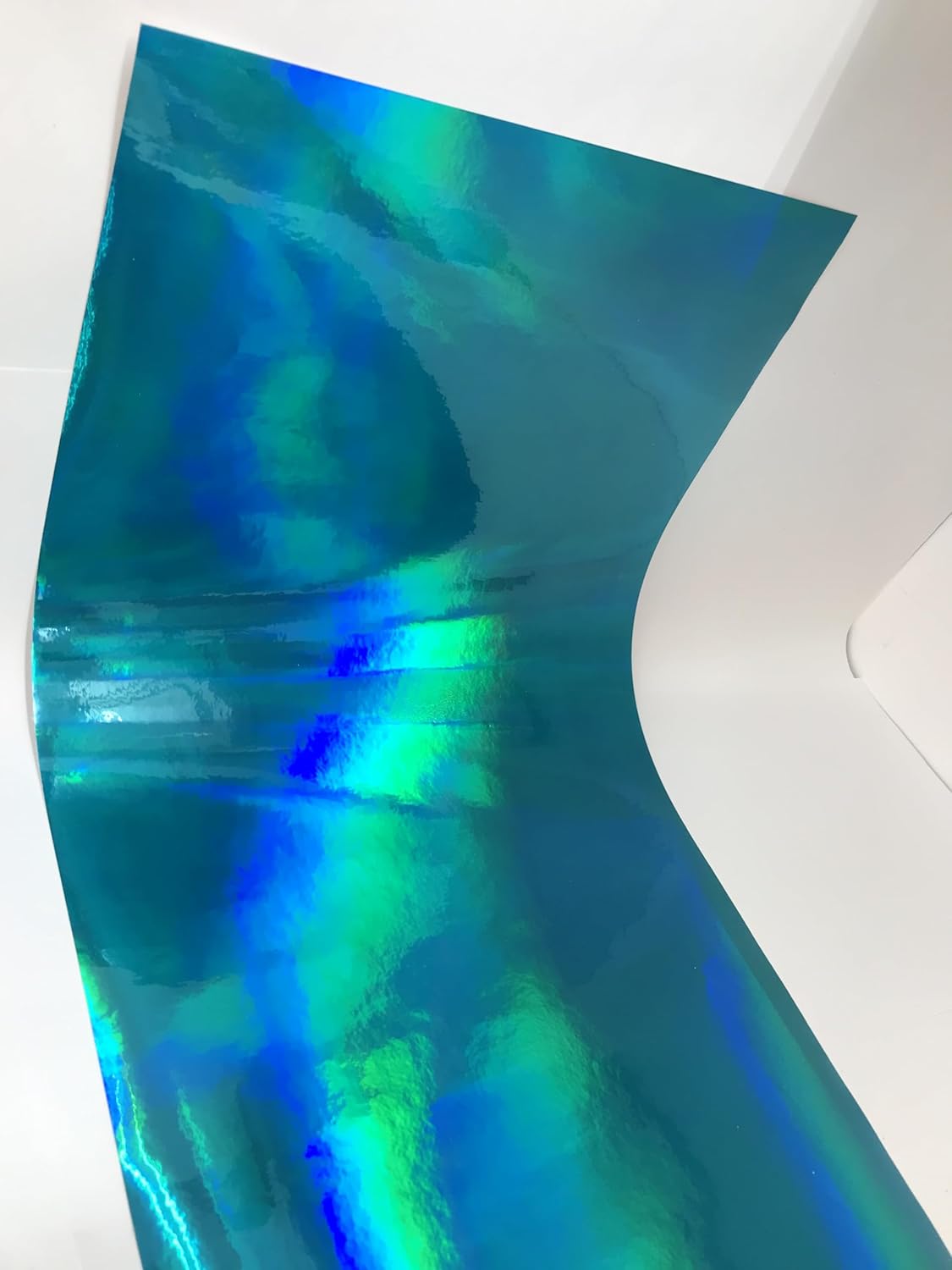 Holographic Oil Slick Rainbow Sign Vinyl (24 inch x 30 feet, Turquoise Teal)