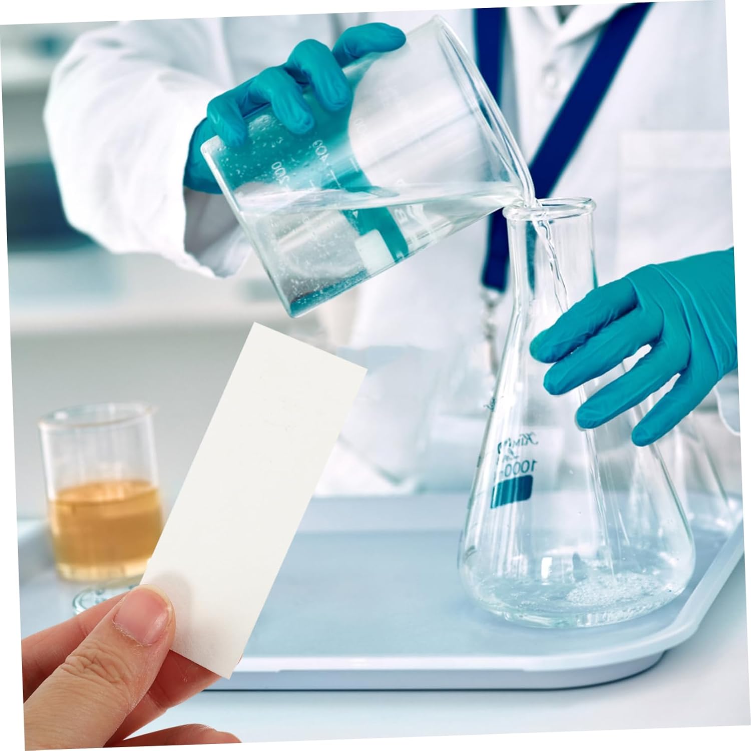 500pcs Laboratory Dust Removal Paper Absorbent Cleaning Strips for Scientific Experiments and Compact for Lab Use and Dust Elimination