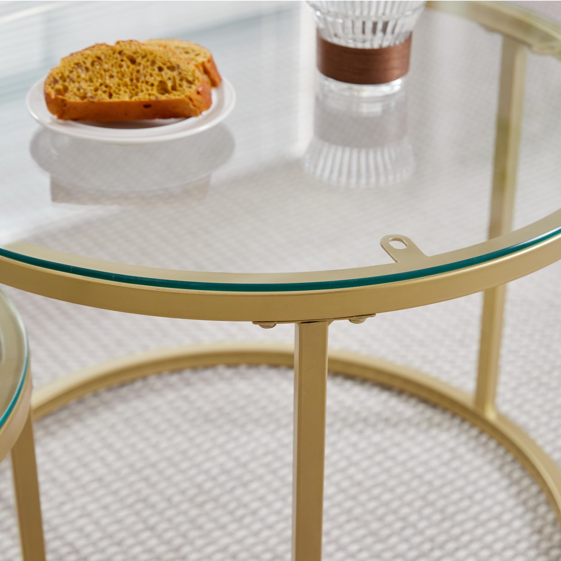 GrandCA HOME Set di 2 tavolini impilabili, tavolini rotondi, in vetro temperato, gambe in metallo dorato, adatto per soggiorno, sala da pranzo, caffè (diametro 60 x 45 cm, diametro 40 x 35 cm)