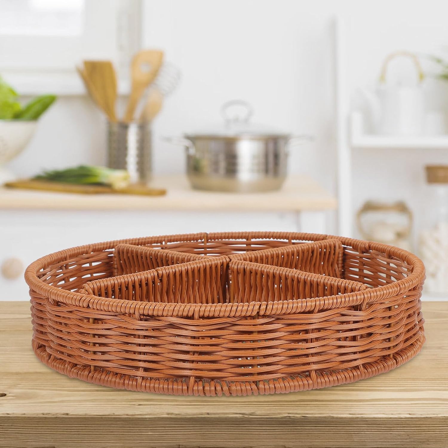 Woven Multipurpose Serving Basket Round Storage Tray for Fruits Vegetables and Snacks for Weddings Parties and Home Decor Material
