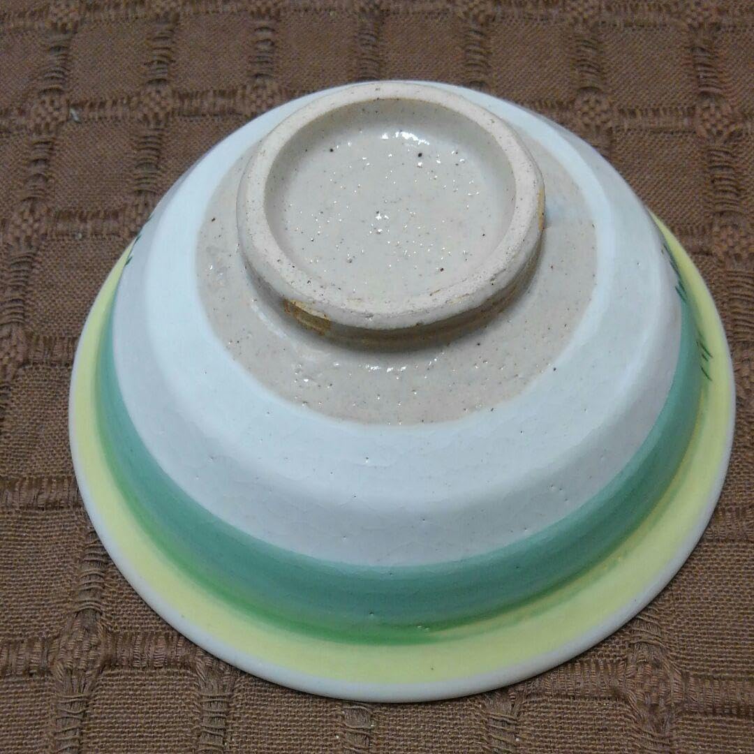 Amazon.co.jp: 夏蝶 粉引 平茶碗 : Home & Kitchen