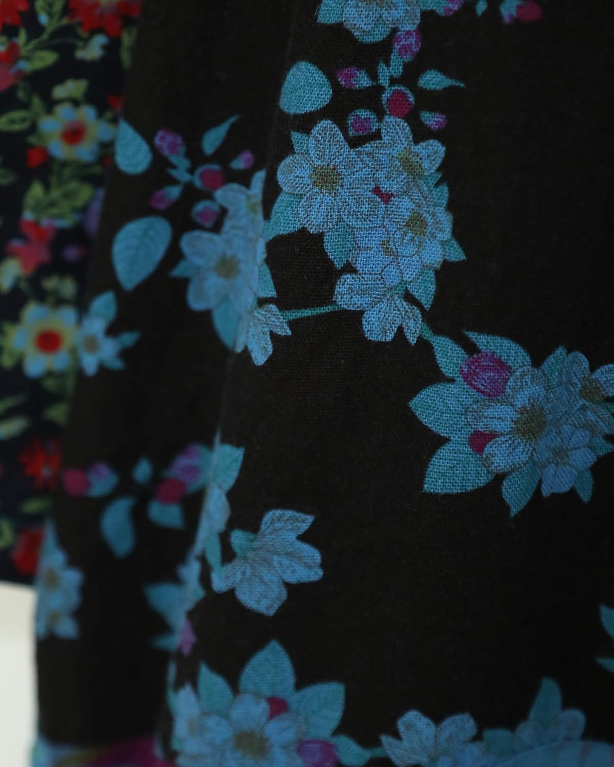 Women's Cotton Linen Printed Long Jacket with Unique Patchwork Cottagecore Style Casual Spring and Autumn Wear - Image 4