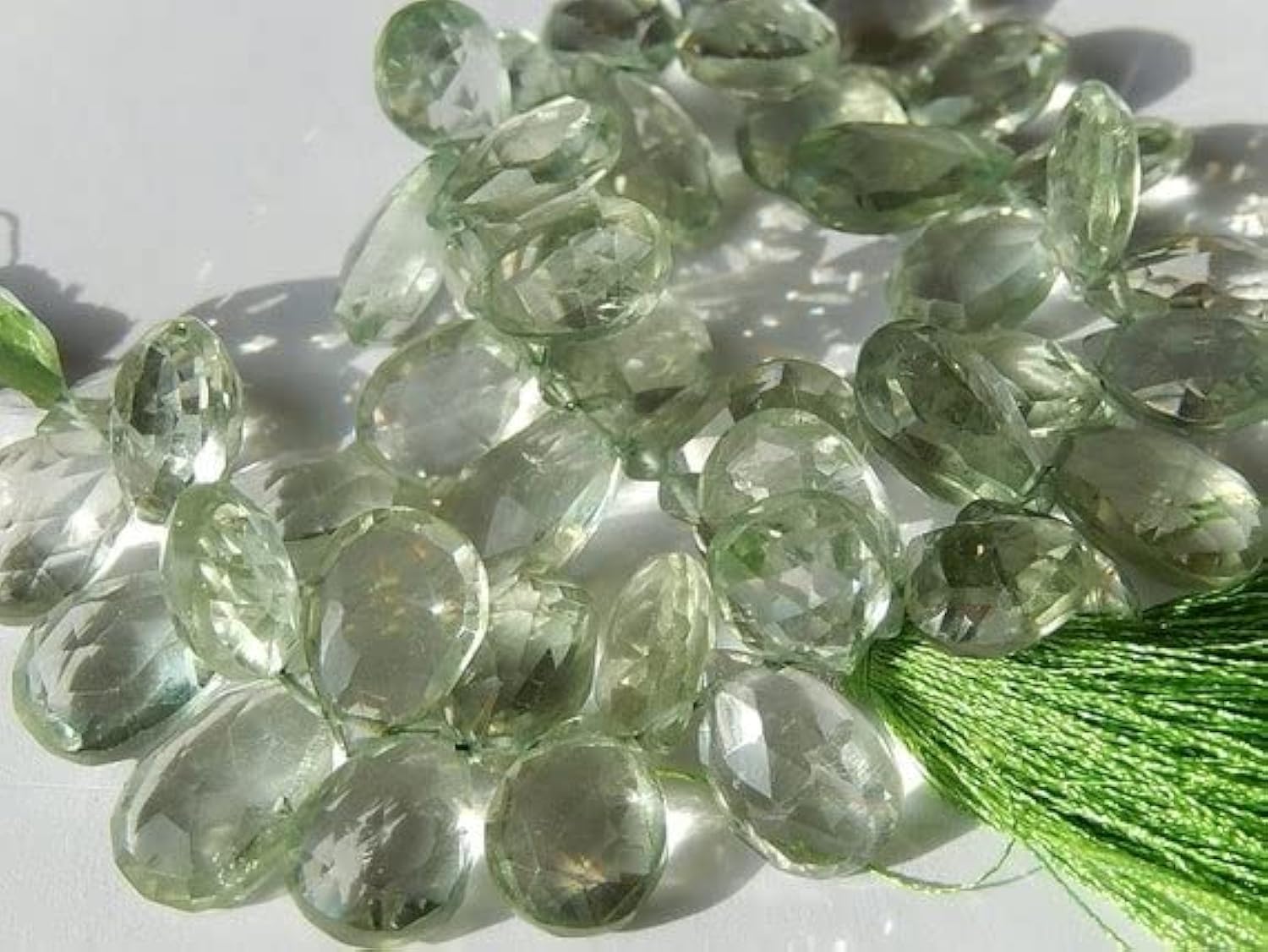 Améthyste verte poire LKBEADS briolette pour créer un bijou personnalisé
