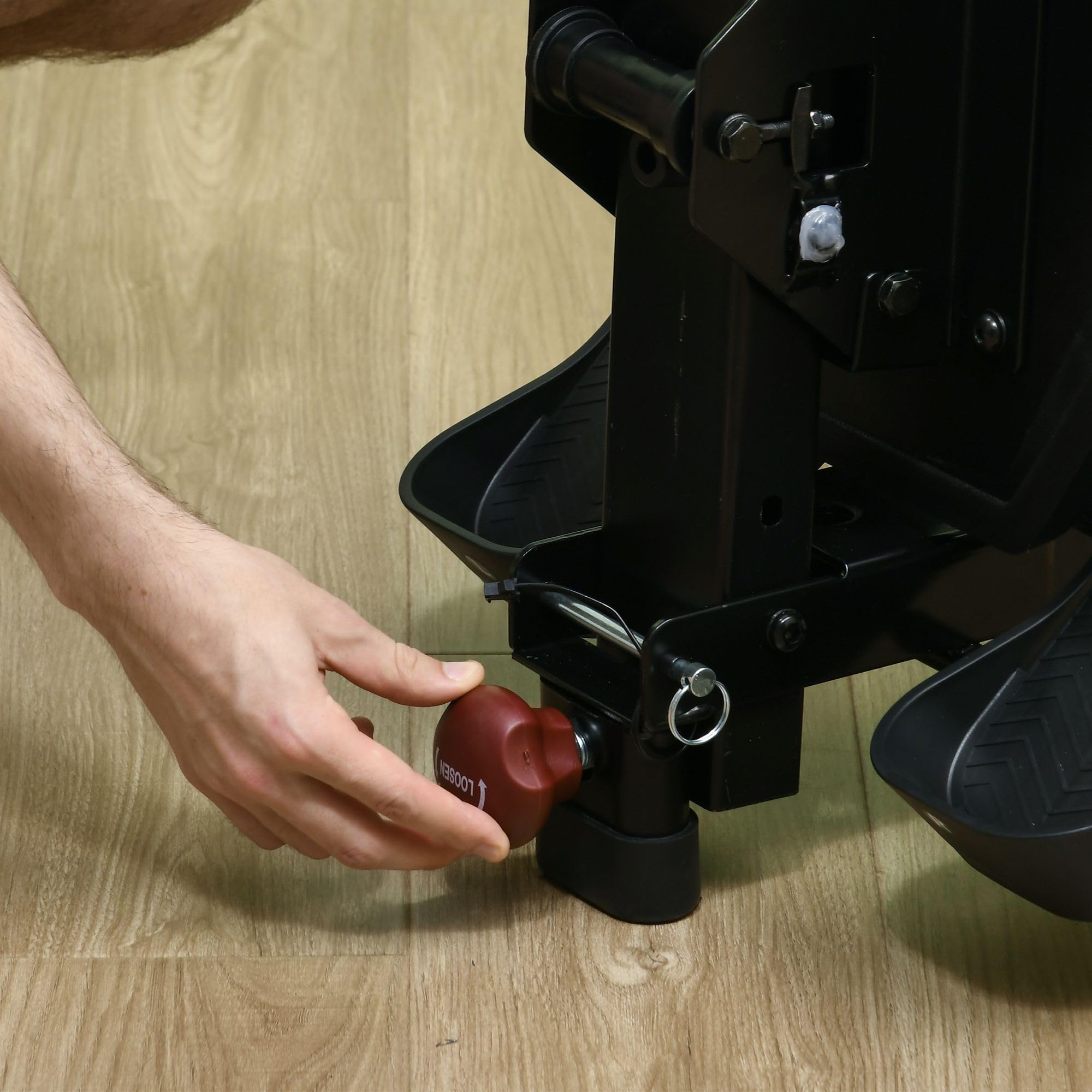 SPORTNOW Rameur d'appartement Pliable, Aosom.FR x FFHandball, avec freinage magnétique Silencieux, 8 Niveaux de résistance, écran Multifonction LCD, en Acier Noir Blanc