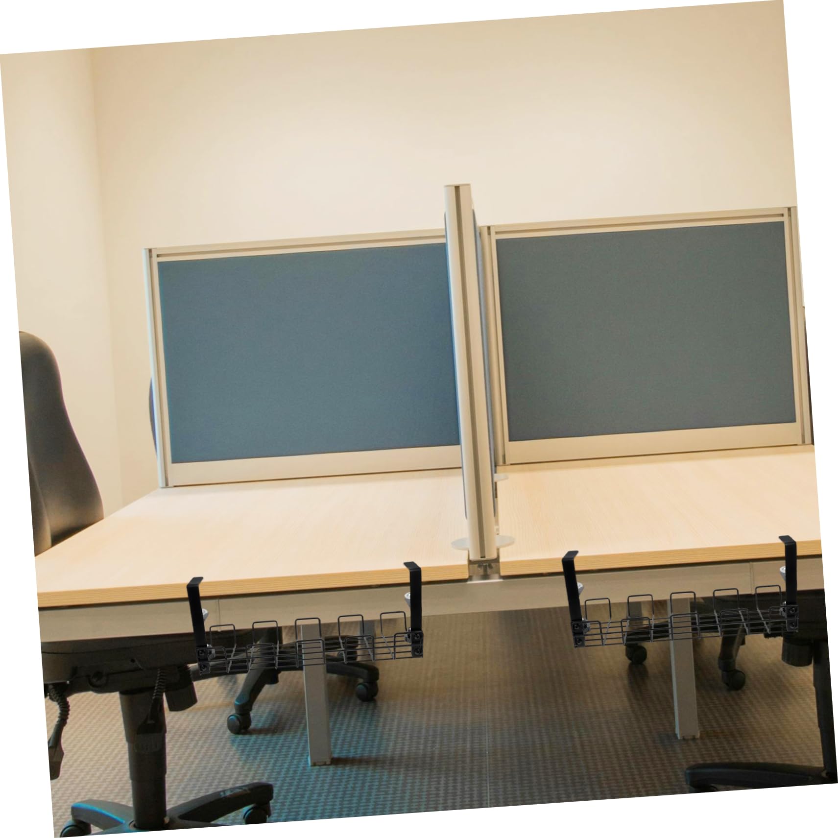 Operitacx Organisateur de Câbles Installation Simple en Acier Carbone Noir Améliore Le Rangement Support de Rangement sous Bureau pour Espace de Travail et Salle à Manger