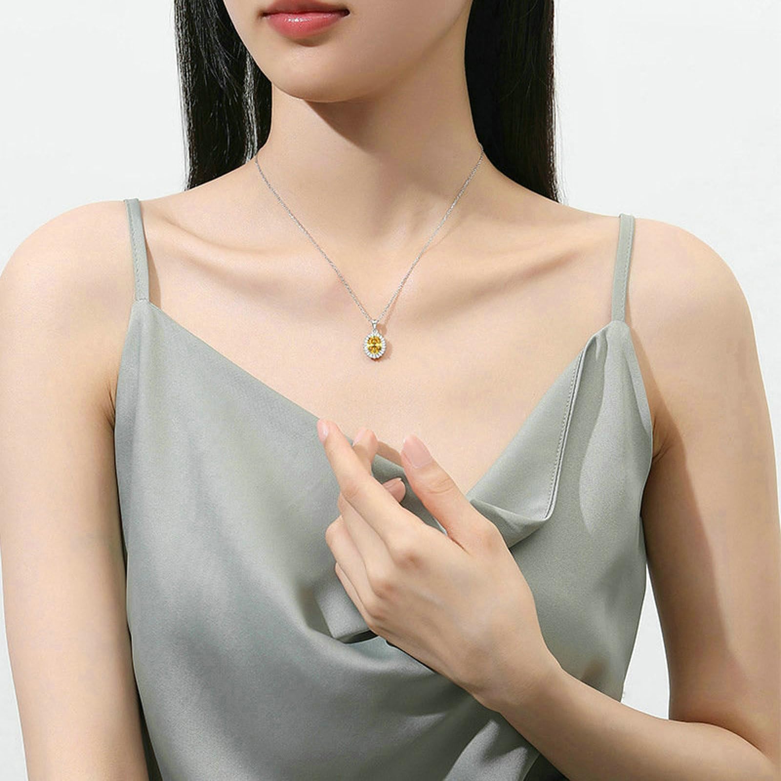 Collar de topacio de oro blanco 750 para mujer, colgante de flor con topacio ovalado, esmeralda, citrino de 2,5 quilates y moissanita, collar de boda para mujer, 45 cm, sin níquel
