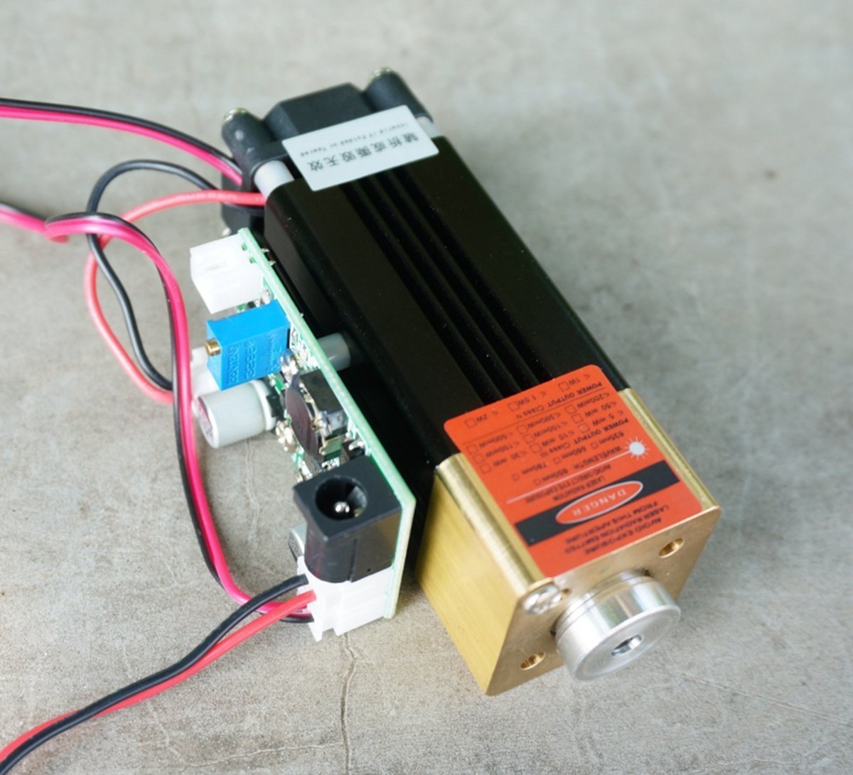 Laser 635nm 1W orange rouge 12V pour vos projets d'atelier et alignement