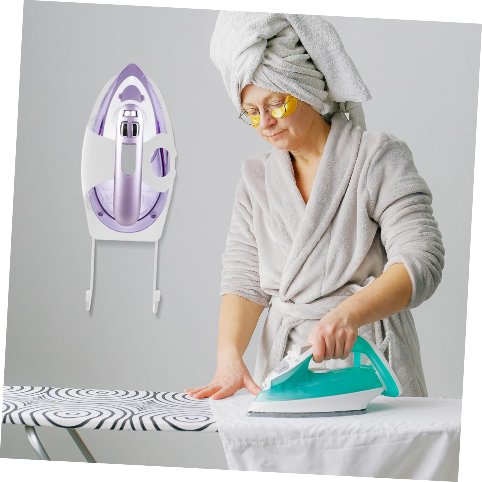 Porta Asse da Stiro da Parete Bianco in Abs per Lavanderia | Supporto per Ferro e Asse, Design Multifunzione Termoresistente, Soluzione Ordinata per Stanza Bucato