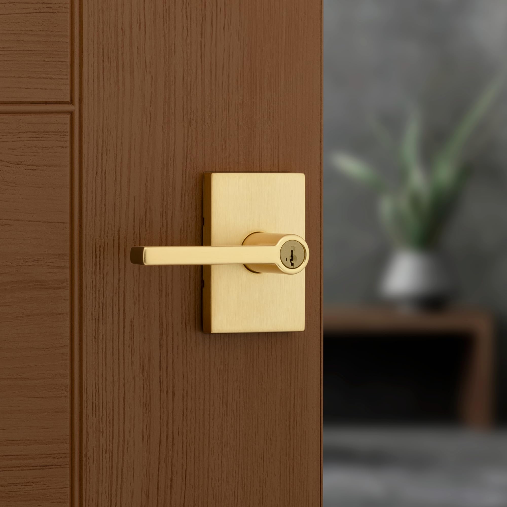 Kwikset Halifax Entry Door Handle with Lock and Key, Secure Keyed