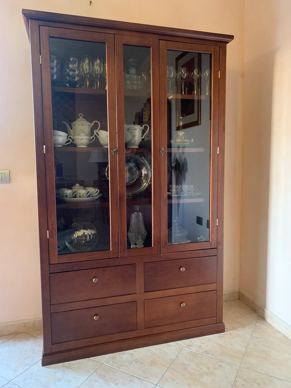 Mar.c.a. Design, Vitrina Salon, Libreria Estanteria Madera, Nogal Oscuro - Aparador Cocina y Mueble Salón con Cajones, Estantes y Puertas - Mueble Cocina de Estilo Clásico 119x40x185H - Made in Italy