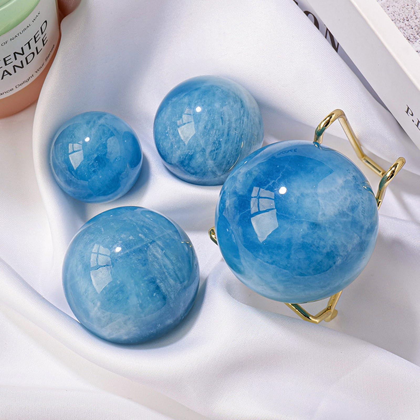 Bola de Cristal de Aguamarina con Soporte de Madera, Orbe de Esfera de Cuarzo de Cristal Natural Hecho a Mano para Meditación, Feng Shui, Adivinación, Magia, Decoración del Hogar,45~50mm