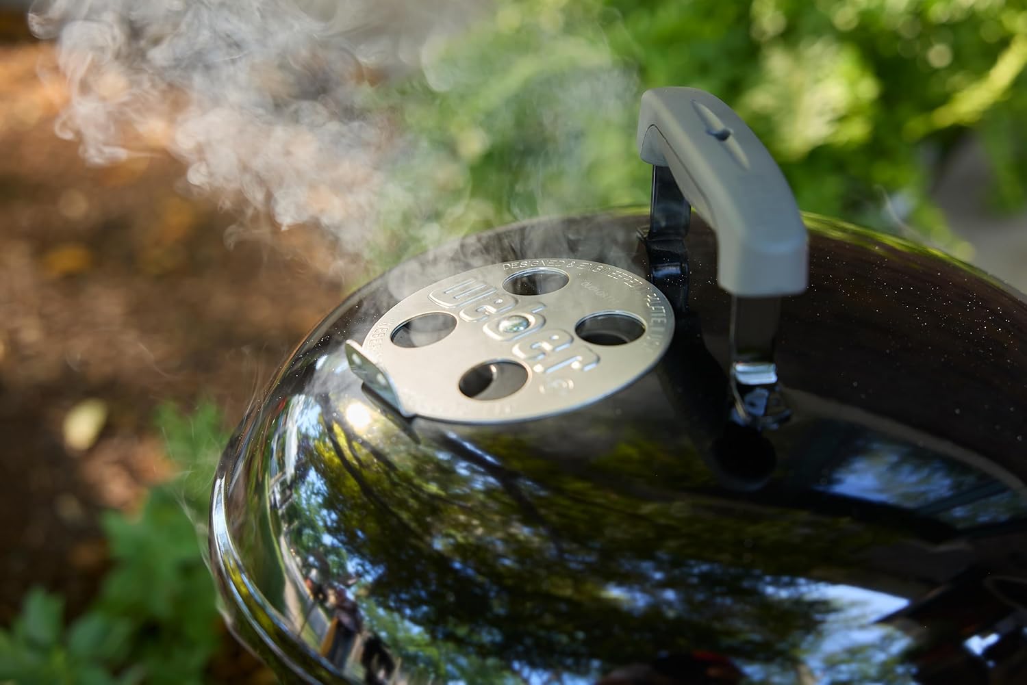 Weber Smokey Joe 14" Charcoal Grill – Portable Compact Charcoal BBQ Kettle with Tuck‑N‑Carry® Lid Lock & Durable Porcelain‑Enameled Finish for Outdoor Cooking