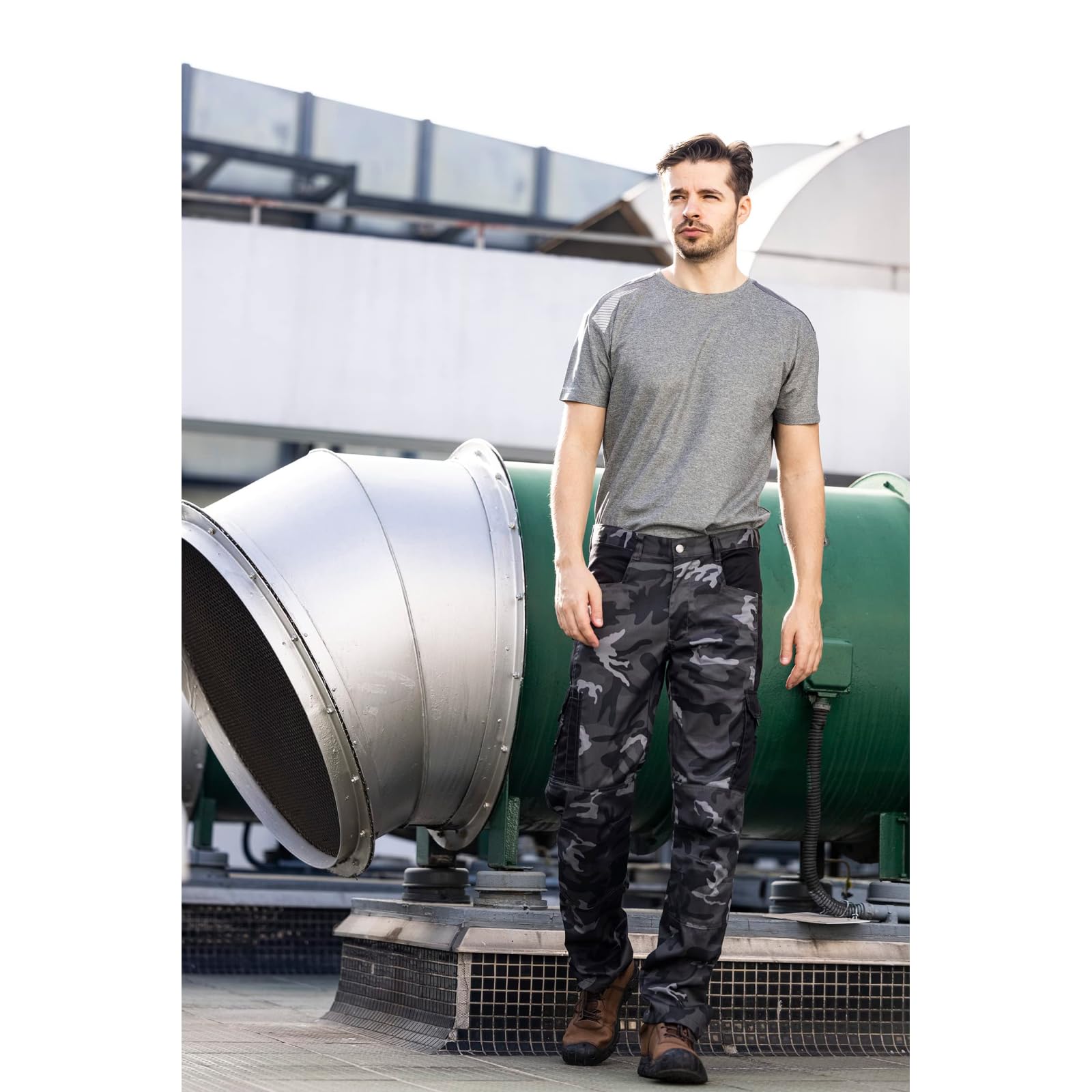 WORK IDEA Pantalones de Trabajo Camuflaje Hombre - Refuerzo en Rodillas con Bolsillos Internos y Corte Ergonomico