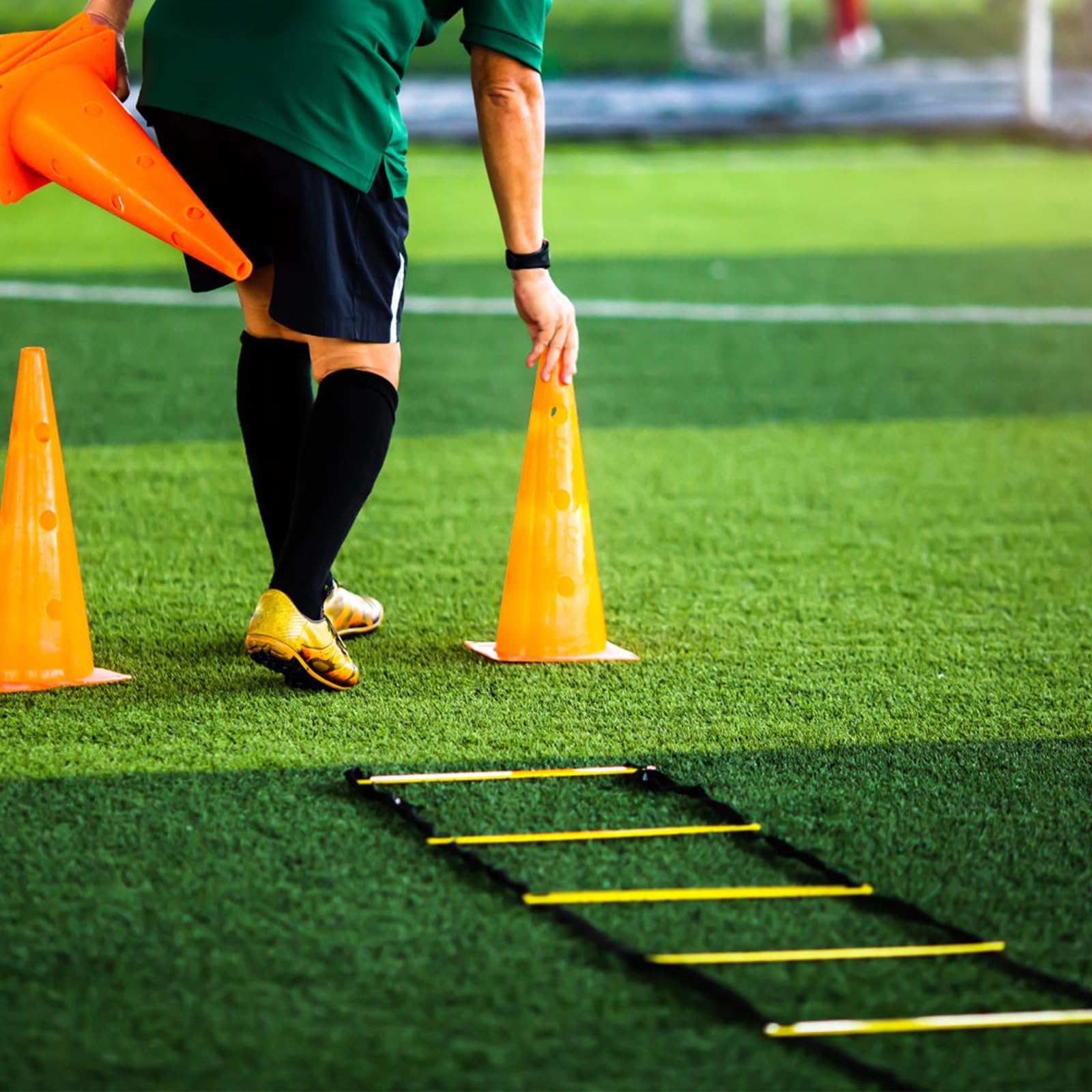 Entraînement de Football Kit pour Enfant et Adultes, 6m Échelle de Coordination avec 10 Cônes 1 Ceinture d'entraînement et 4 Poteaux, Ensemble de Vitesse et Agilité pour Entraînement de Football et Co