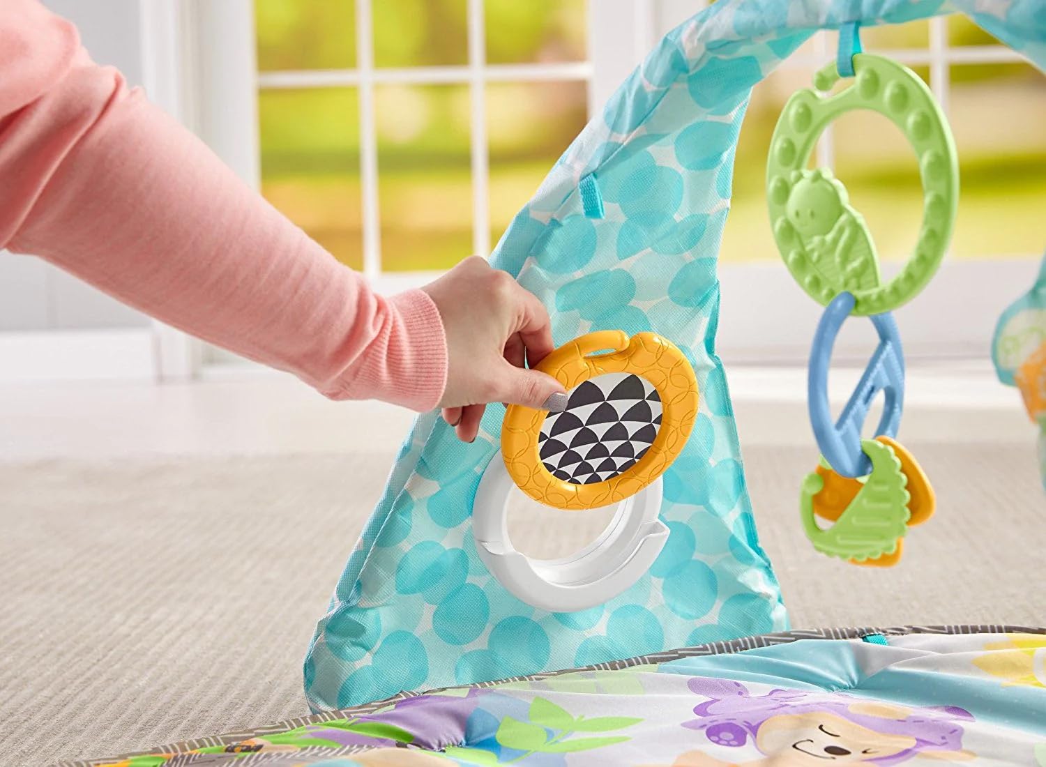 Fisher-Price Palestrina Musicale degli Orsetti con Arco Colorato, 5 Giocattoli Agganciabili, Musica e Suoni, per Neonati da 0+ Mesi, DYW46