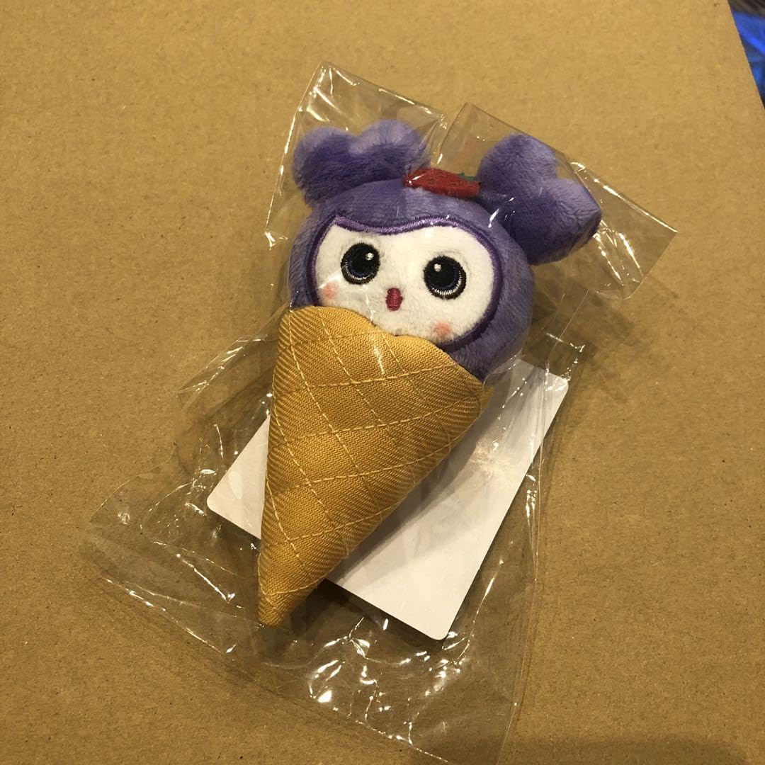 TWICE アイスぬいぐるみバッジ サナ