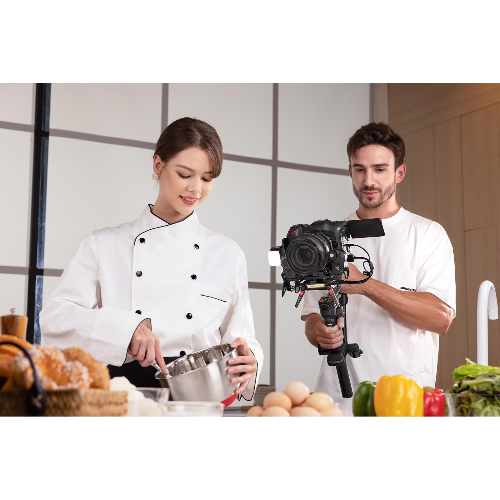 Zhiyun Crane 4 Combo,Estabilizador De Cardán para Cámara DSLR y Cámaras de Cine Videocámara para Cámara Sony Canon Panasonic Nikon,Blackmagic 6K 4K