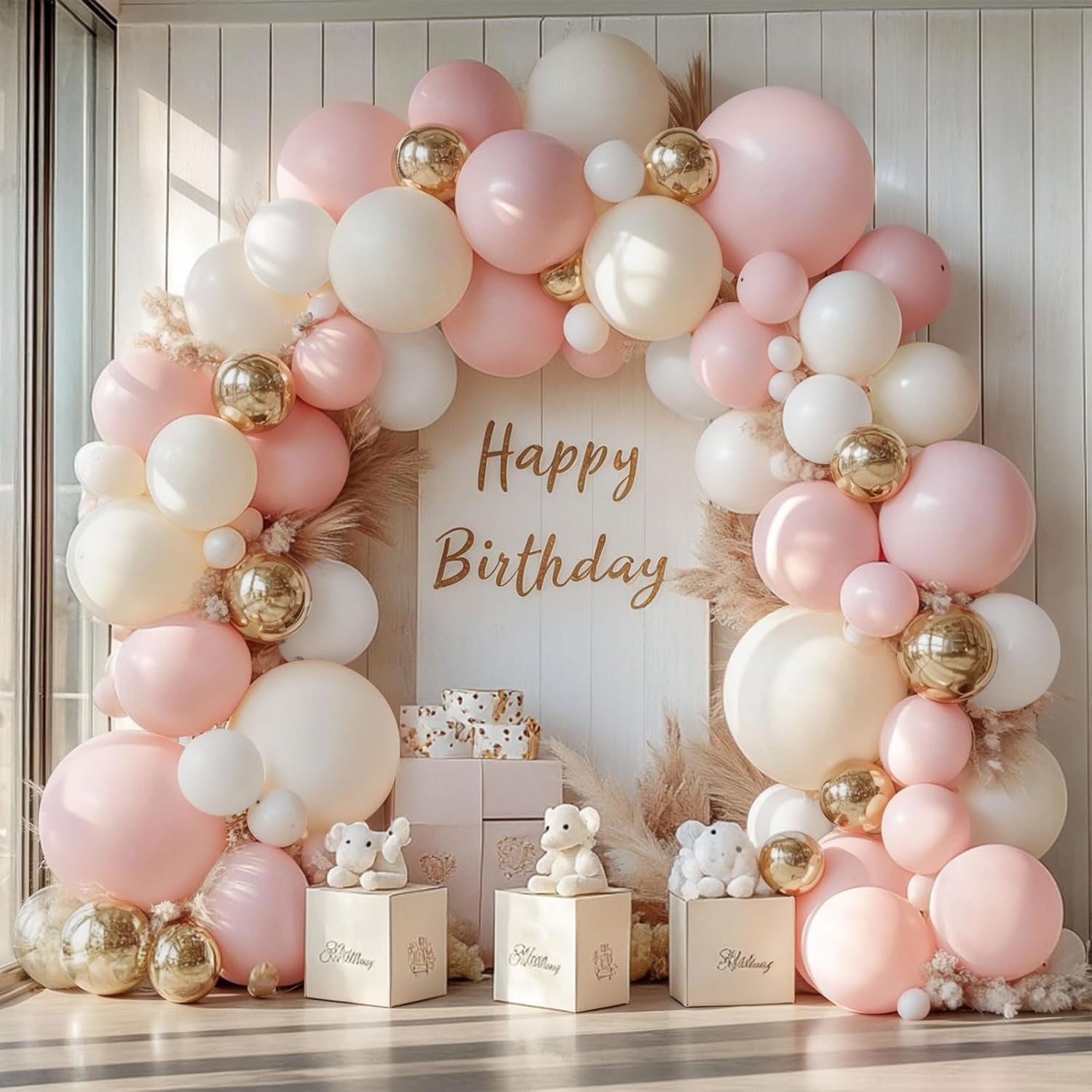 Białe zakurzone różowe balony na urodziny baby shower ujawnienie płci wróżka kwiatowa impreza wielkanocna