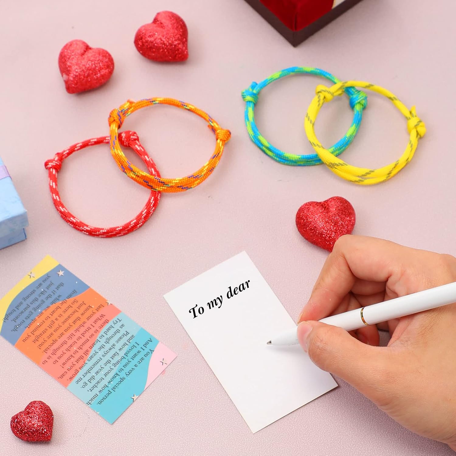 Liliful 100 Sets Graduation Bracelet and Cards Sets Adjustable Braided Students Bracelets Motivational Quotes Cards Organza Bags End of School Gifts for Students from Teachers