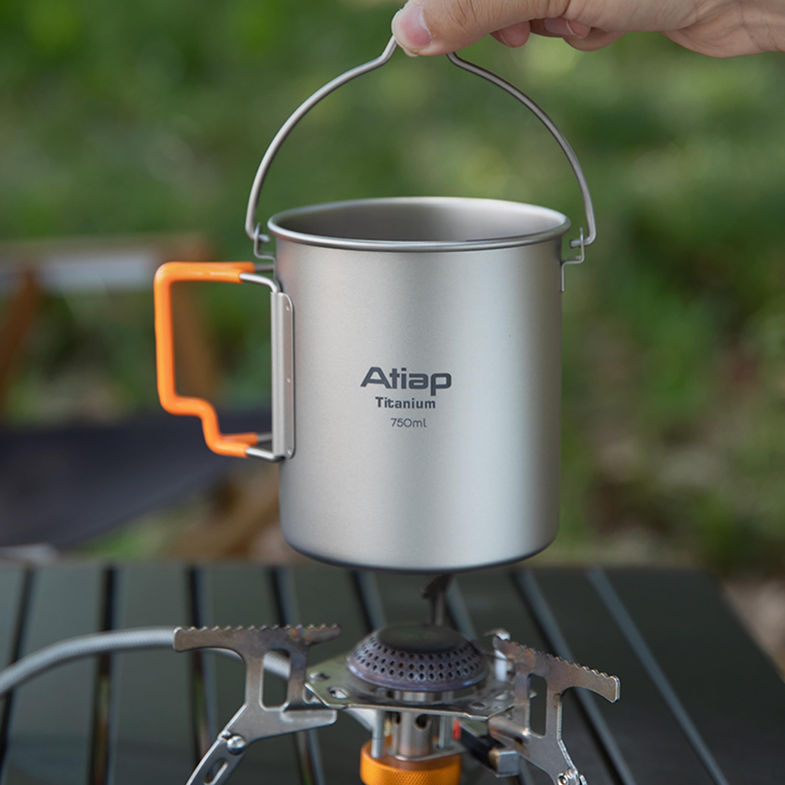 Titan Camping Becher Set Ultraleicht – Outdoor Topf 750ml mit Bügelgriff & Deckel, Camping Tasse mit Klappgriff, Klapplöffel & Netzbeutel – Geschirr Set für Trekking, Wandern, Bushcraft