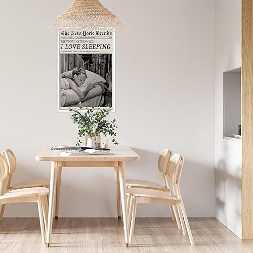Miniatura 6 de Arte de pared feminista retro en blanco y negro, pósteres de periódico de moda, póster estético preppy con texto en inglés "I LOVE SLEEPING",