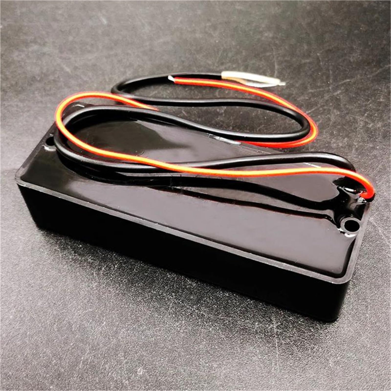 Przetworniki do gitary elektrycznej 1 Zestaw Aktywny Przetwornik Basowy 5-strunowy Przetwornik Basowy Podwójna Cewka Przetwornik Humbucker Magnes Ceramiczny Aktywny Przetwornik Części Do Gitary
