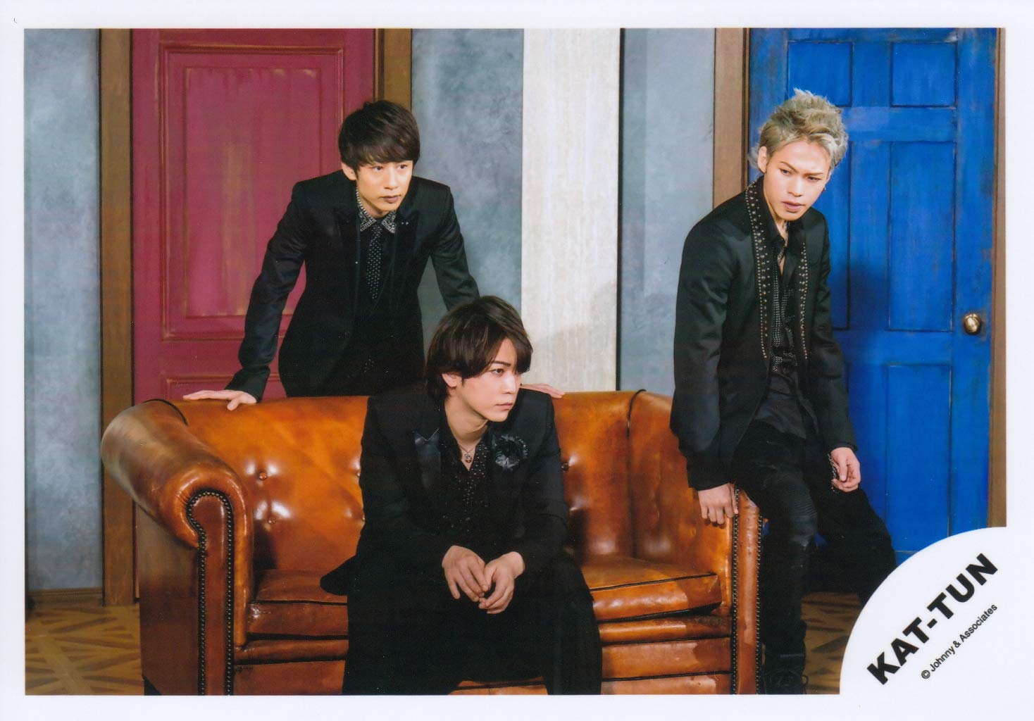 Amazon.co.jp: KAT-TUN 公式生写真 （集合写真）KA00213 : おもちゃ