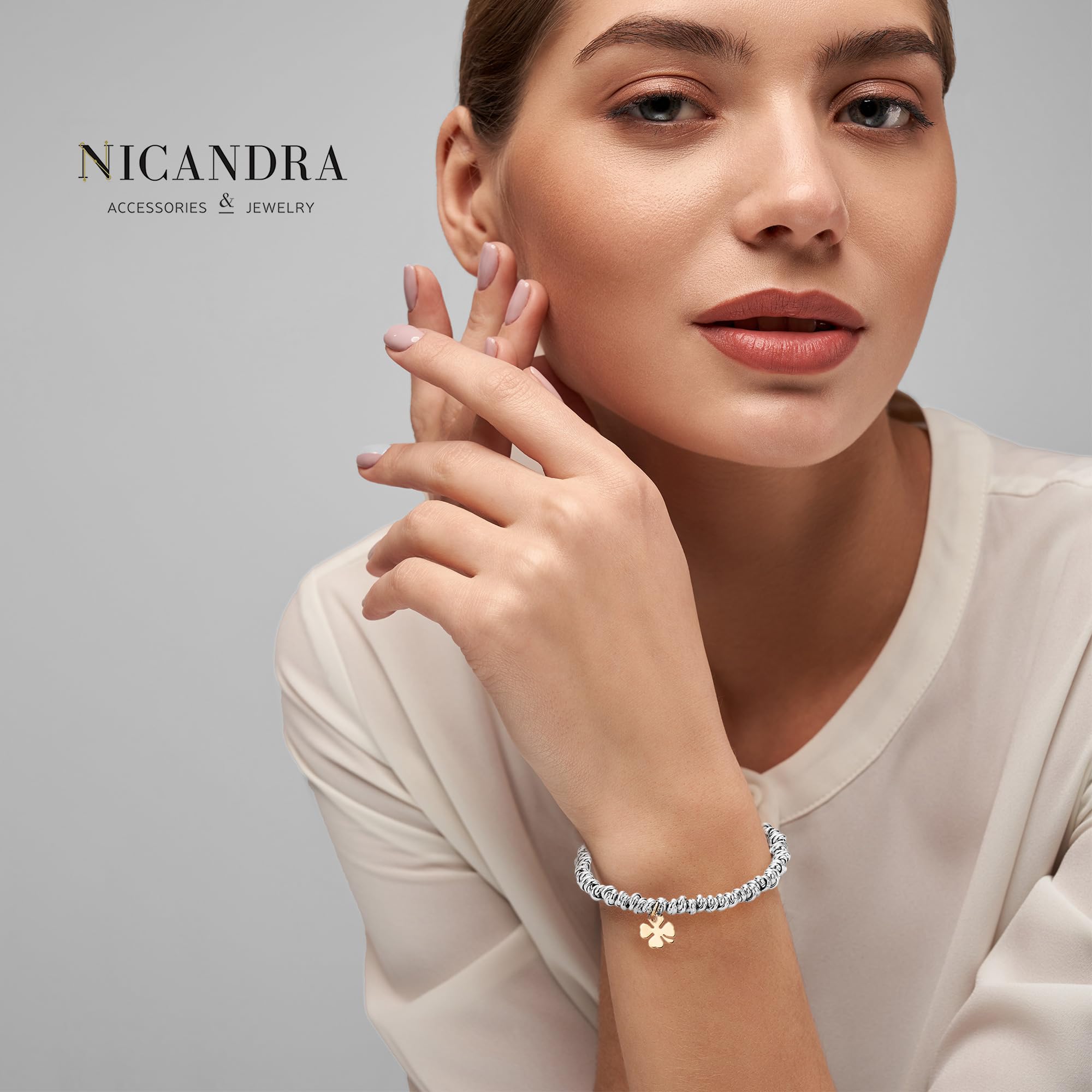 Bracciale Donna con Nodini - Gioiello con Ciondoli Cuore Quadrifoglio o Cornetto in Acciaio Inossidabile - Portafortuna Realizzato a Mano con Catenina Regolabile da 16 a 21 cm - Made in Italy