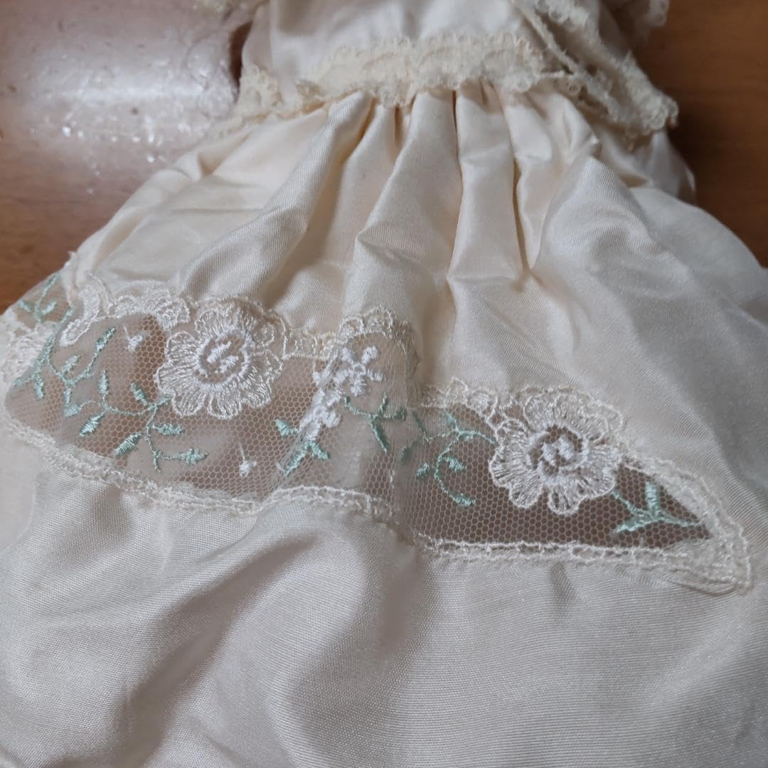 アリアンナビスクドールイタリア製