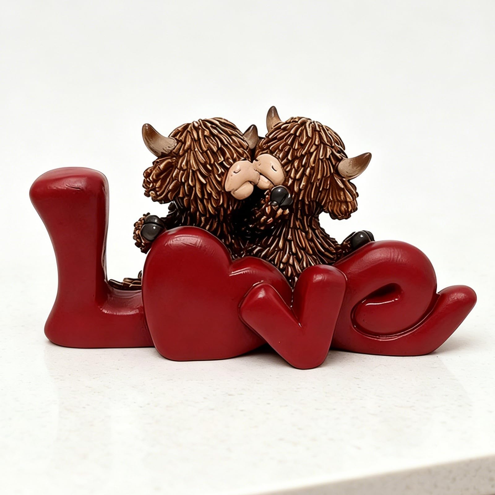 AMJUDOT Highland Cow Figurine Statue Animal Cow Statue Love Cow Sculpture Desk Decor Oranment Lovers Gift for Wife Girlfriend Mother