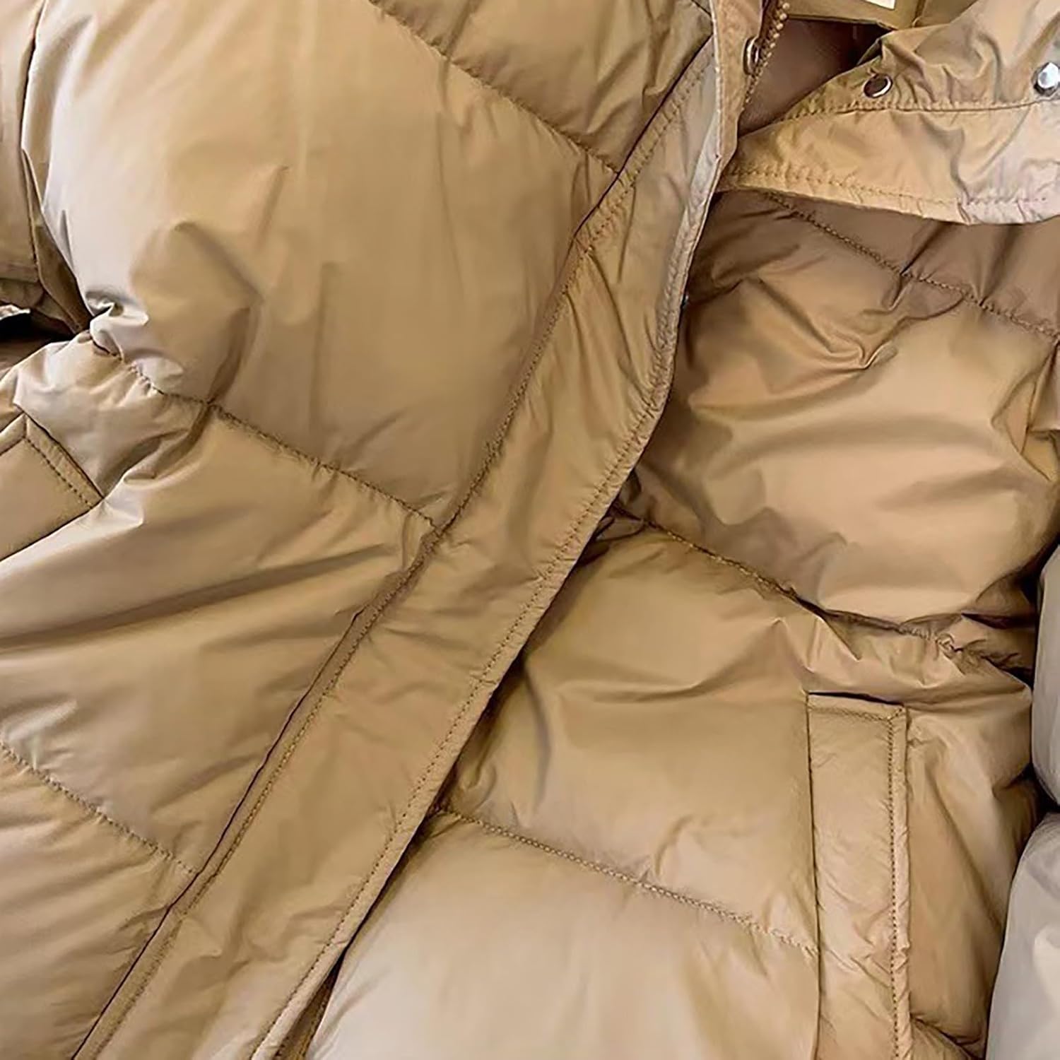 Winter Hiking Puffer Coats and Thickened Standing Collar Bread Jacket Cotton Jacket Women Bubble Coat Warm She