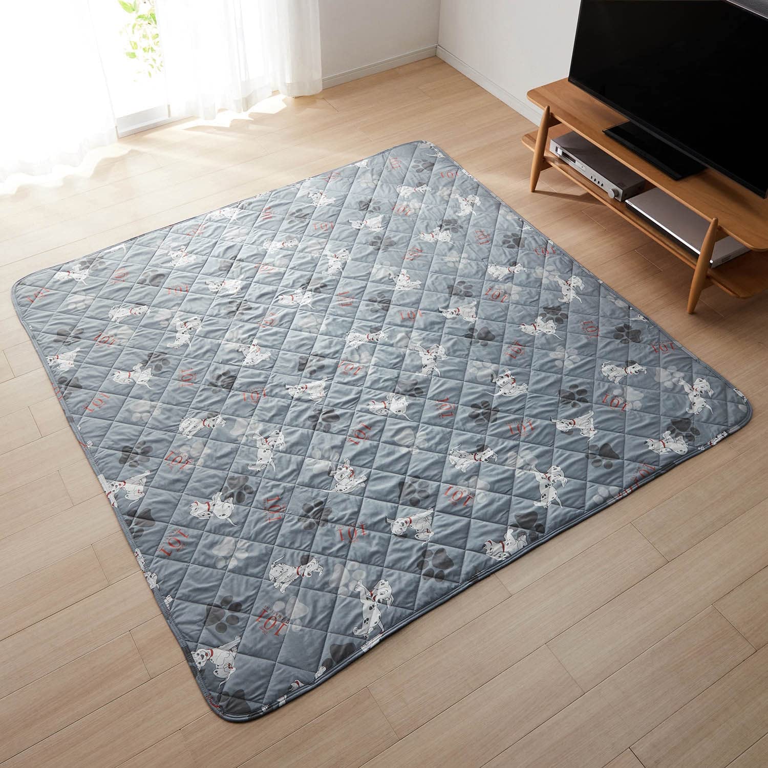 Amazon｜[ベルメゾン] ディズニー キルトラグ 綿混 ラグ ラグ