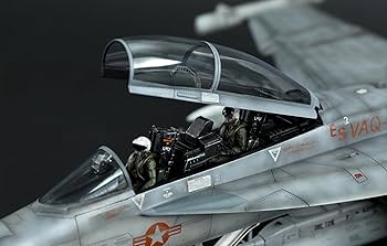 Amazon | モンモデル 1/48 アメリカ海軍 ボーイング EA-18G グラウラー