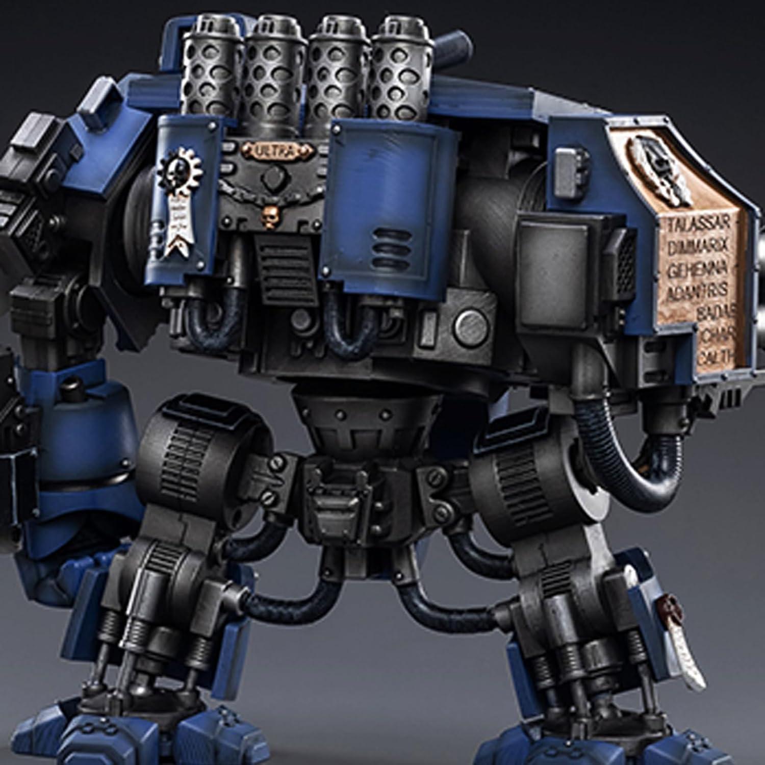 JOYTOY Warhammer 40K Ultramarines 1/18 Action Figures Ultramarines Venerable Dreadnought Model Collection Mech Model
