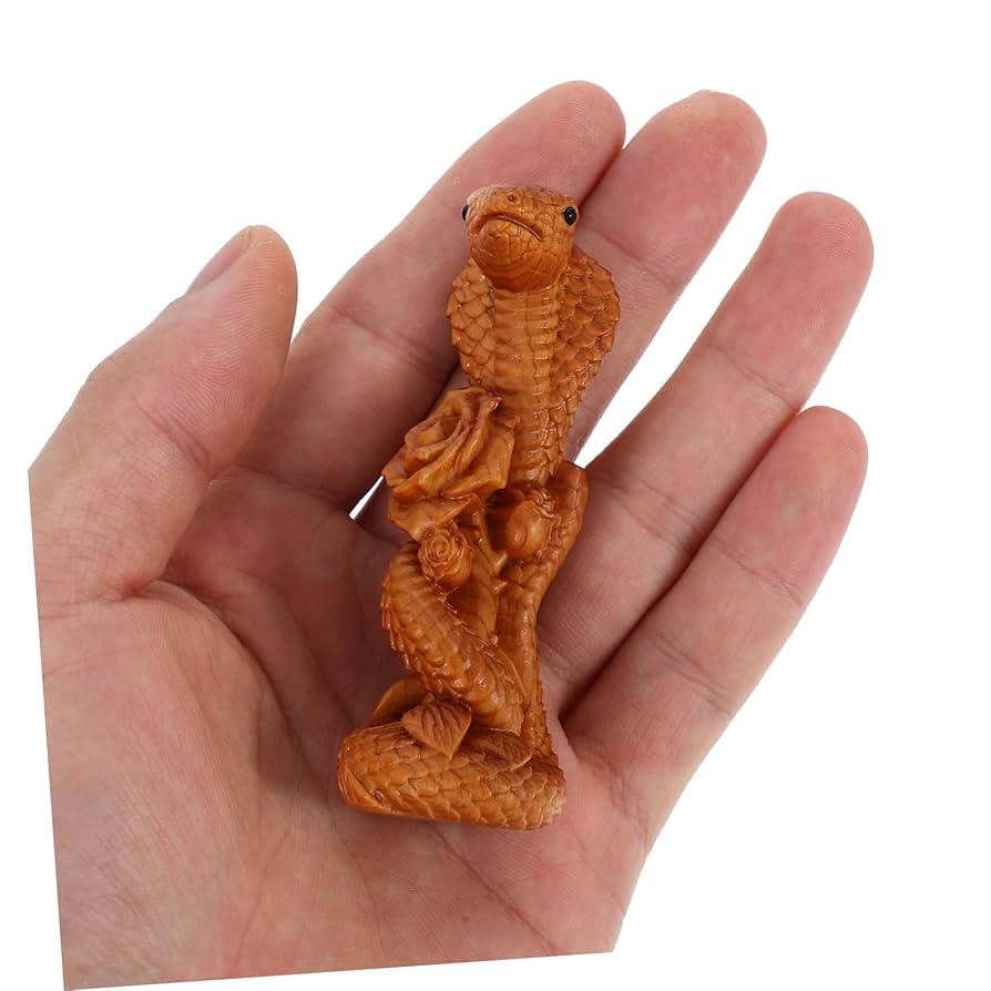 (20250113-08)木製 蛇と木の彫刻 装飾品 Amazon.co.jp: MUCKLILY 蛇の木彫り 年 装飾品 小さな蛇の置物