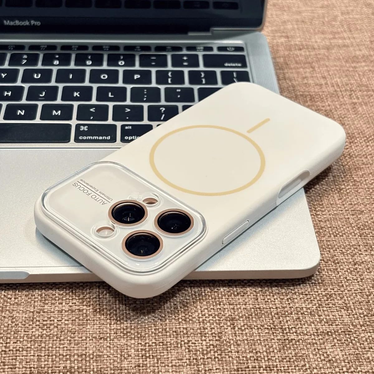 Custodia di lusso in silicone liquido con ricarica magnetica per iPhone 17 Pro, cover in vetro con lente morbida (per iPhone 17 Pro/Bianco)
