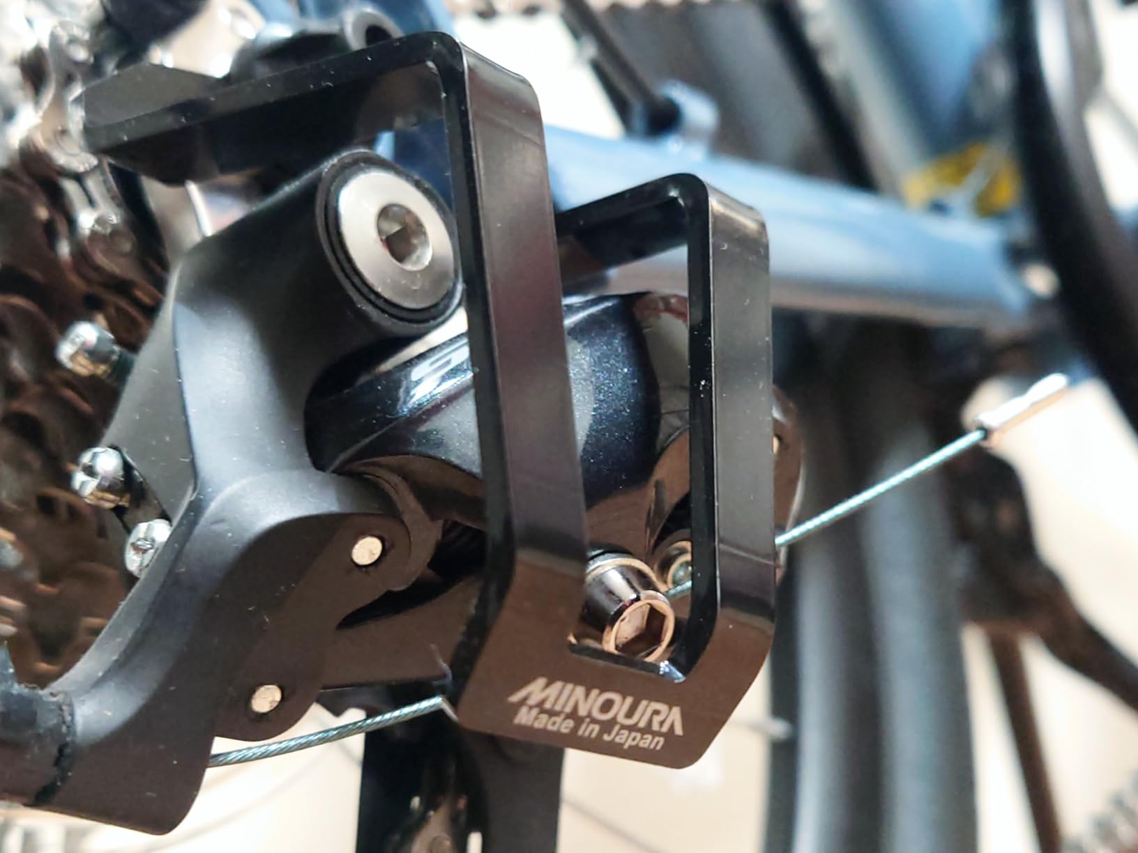 Minoura Chain Rider Amazon.co.jp: ミノウラ(MINOURA) 自転車 ディレイラーガード DG-2 ブラック : スポーツ&アウトドア