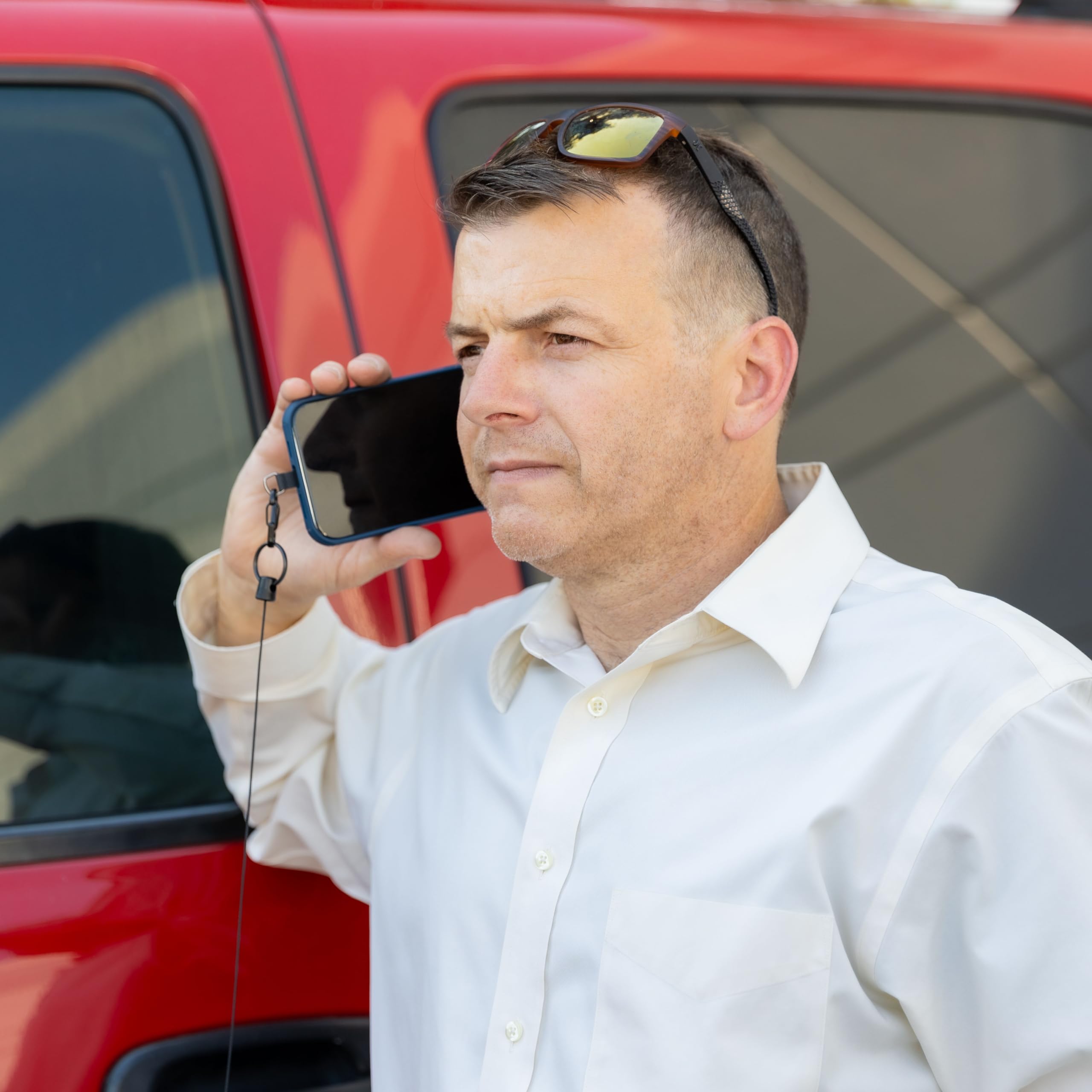 Amazon.com: KEY-BAK Ratch-It Retractable Anti-Theft Phone Tether with Belt  Clip and Universal Smartphone Case Connection Black : Cell Phones &  Accessories