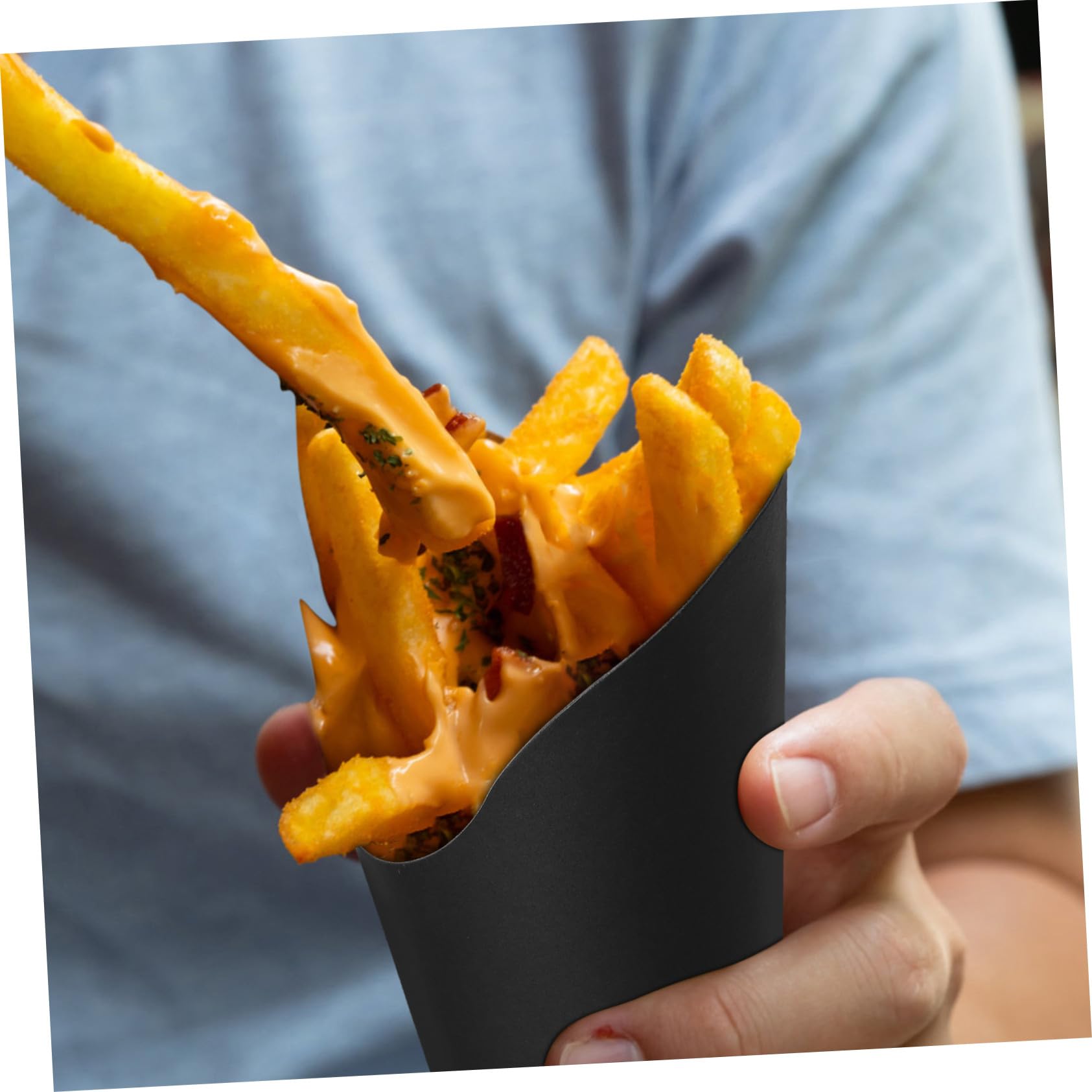 VANZACK 100 pezzi Bicchieri di Carta da 14oz con Apertura Obliqua per Patatine Fritte e Snack Contenitori Resistenti per Feste ed Eventi Neri 100 Pezzi