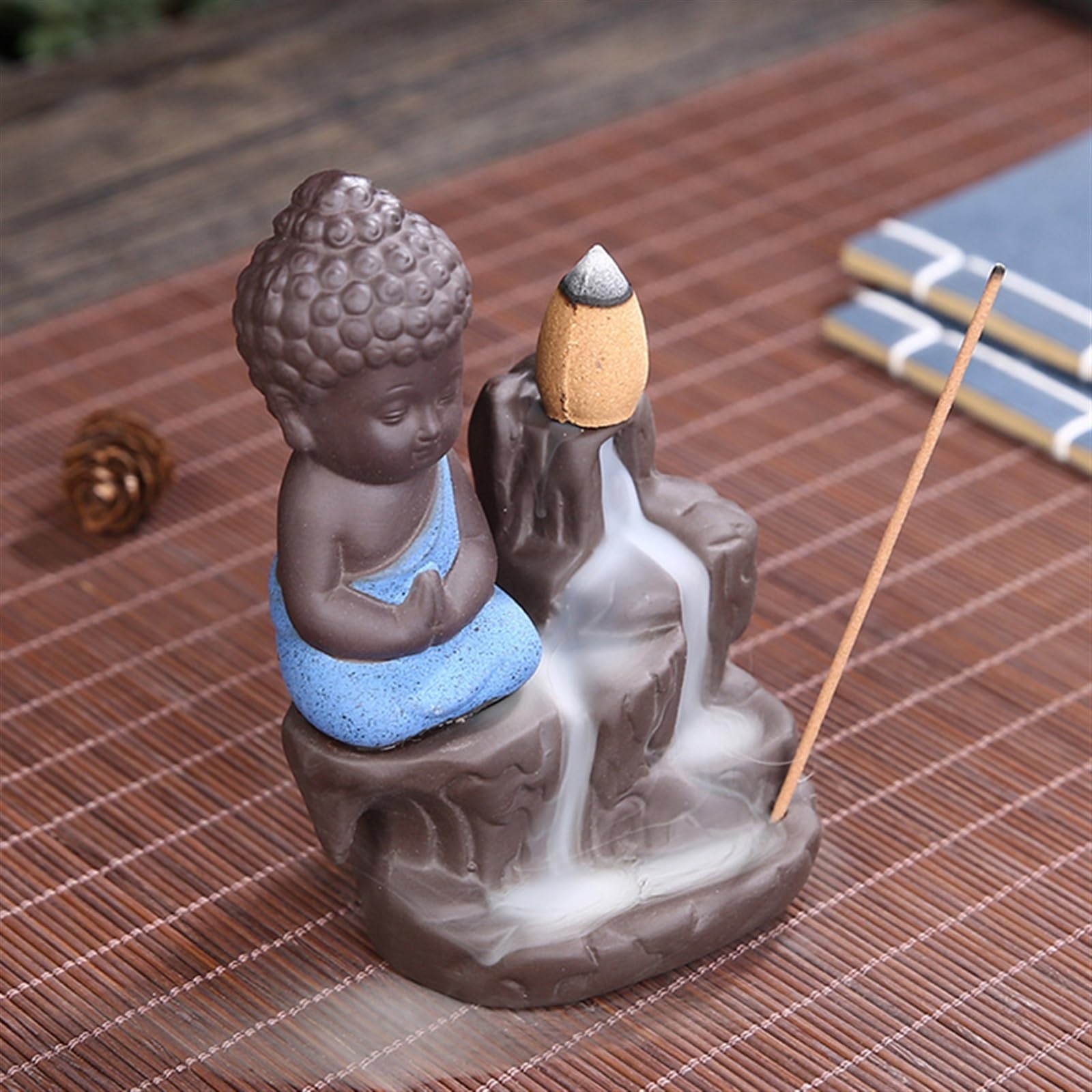 Bruciatore di incenso Creativo Bruciatore di Incenso Fumo Cascata il Piccolo Monaco Piccolo Buddha Bruciatore di Incenso Titolare Censer Casa Decorazioni Da Tavola Artigianato Portaincenso(A)