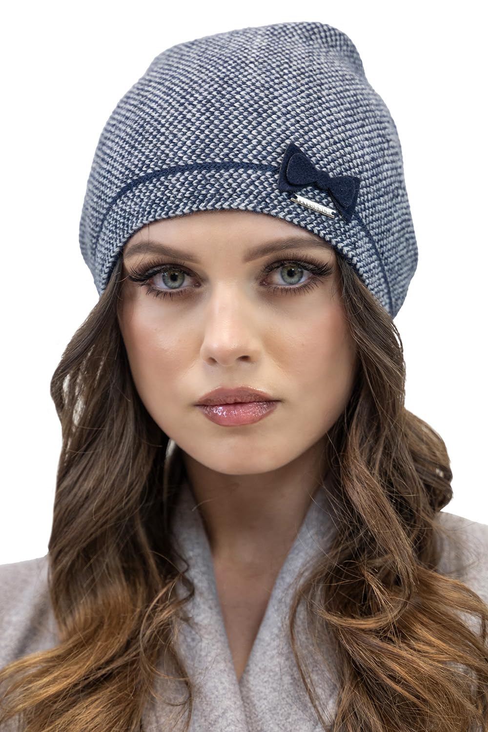 VIVISENCE Damen Mütze Winter Strickmütze Warme Wintermütze Mit Wollzusatz, Universelle Größe, Elegante Mütze Mit Fischgrätenmuster Perfekte Passform Und Komfort Herbst Modell 7003