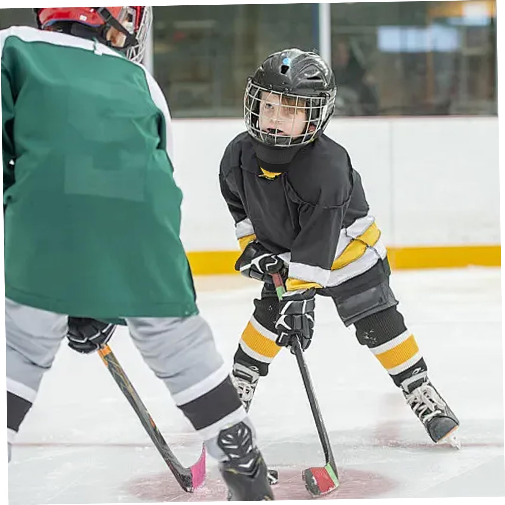 Jorzer Protège-Cou de Hockey pour Jeunes et Enfants, protège-Cou de Hockey réglable résistant aux coupures pour Les Articles Sport d'hiver.