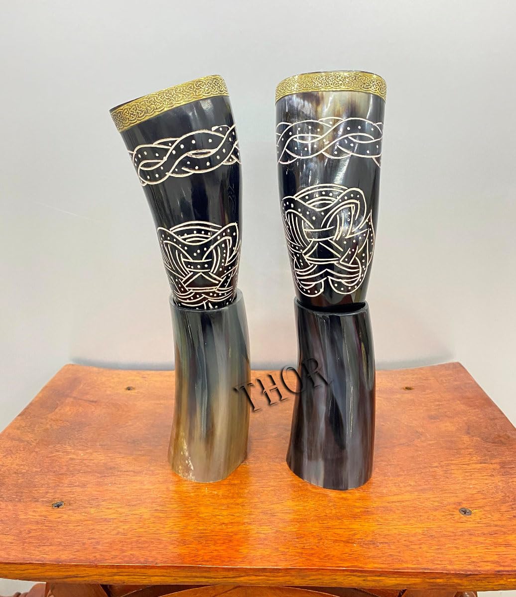 THOR INSTRUMENTS Set di 2 corno vichingo in ottone nero naturale con supporto per birra vino idromele regalo di Natale compleanno matrimonio per uomo tazza corno vichingo